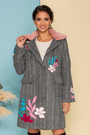 Jacheta cu imprimeu zigzag si aplicatii florale