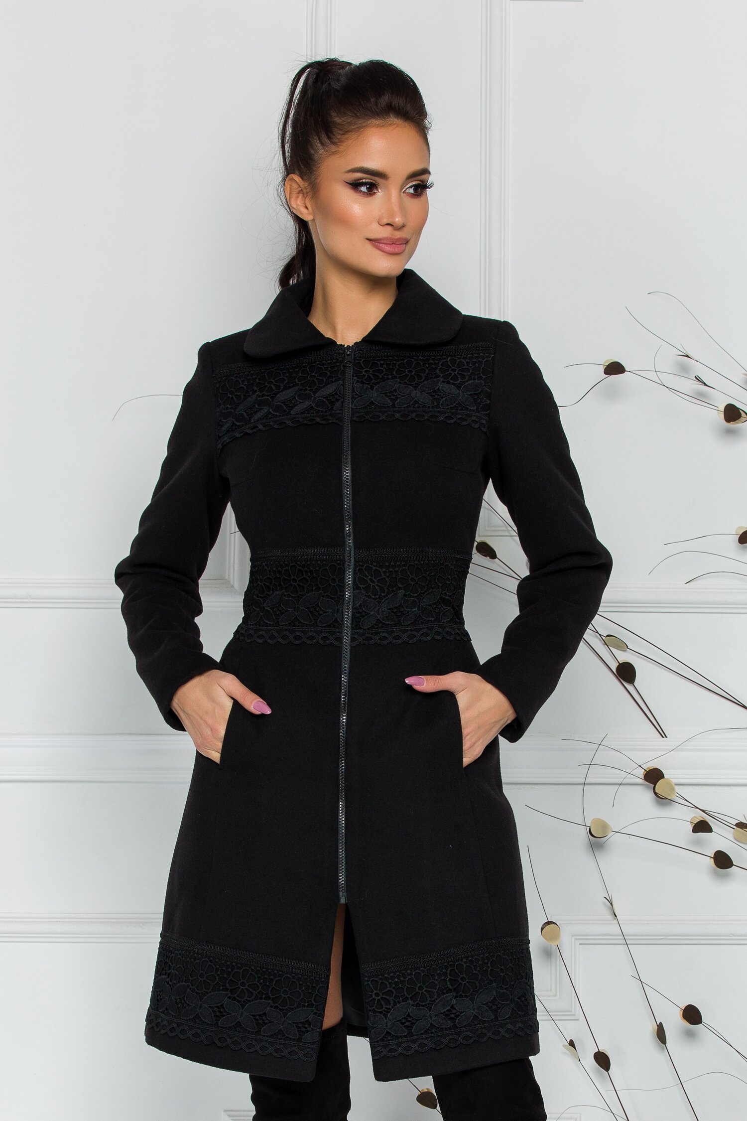 Palton dama elegant negru de seara cu broderie neagra handmade LaDonna